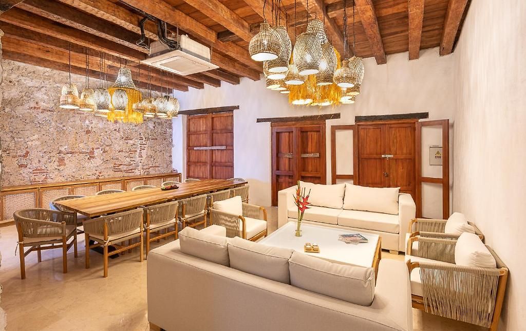Voila Getsemani Hotel