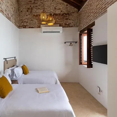 Voila Getsemani 3*