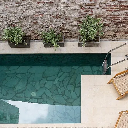 Voila Getsemani Hotel